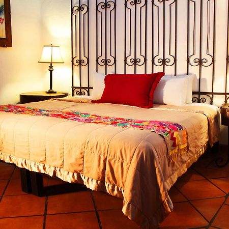 Hotel Casa Armonia Tlaquepaque Екстериор снимка