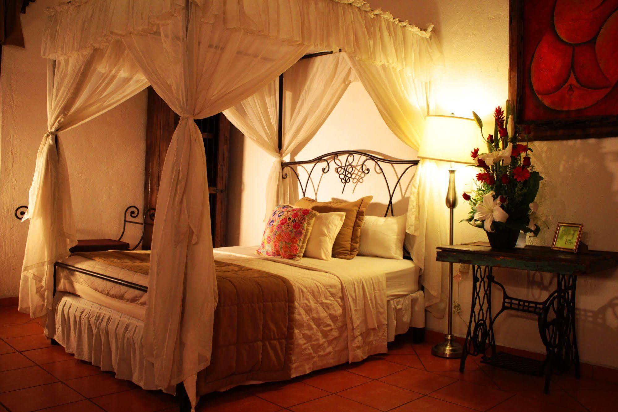 Hotel Casa Armonia Tlaquepaque Екстериор снимка