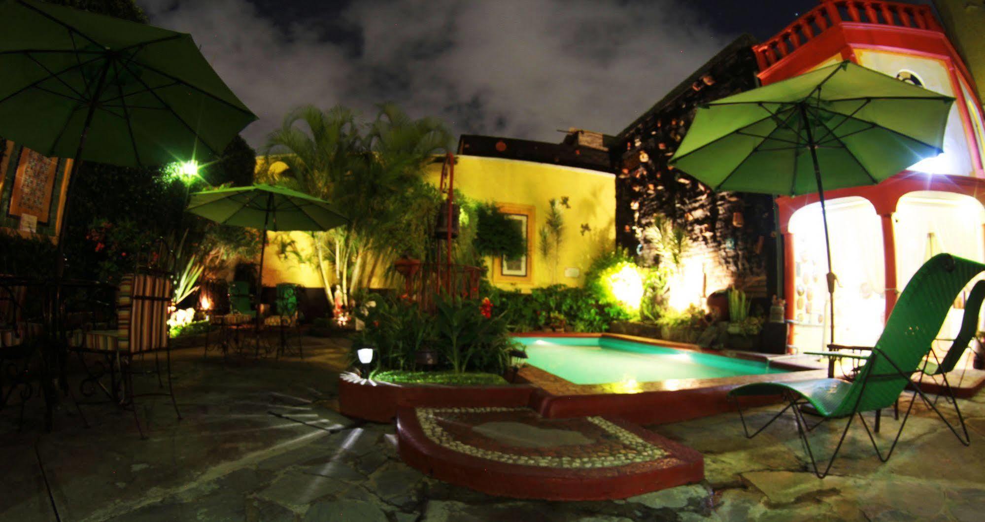 Hotel Casa Armonia Tlaquepaque Екстериор снимка