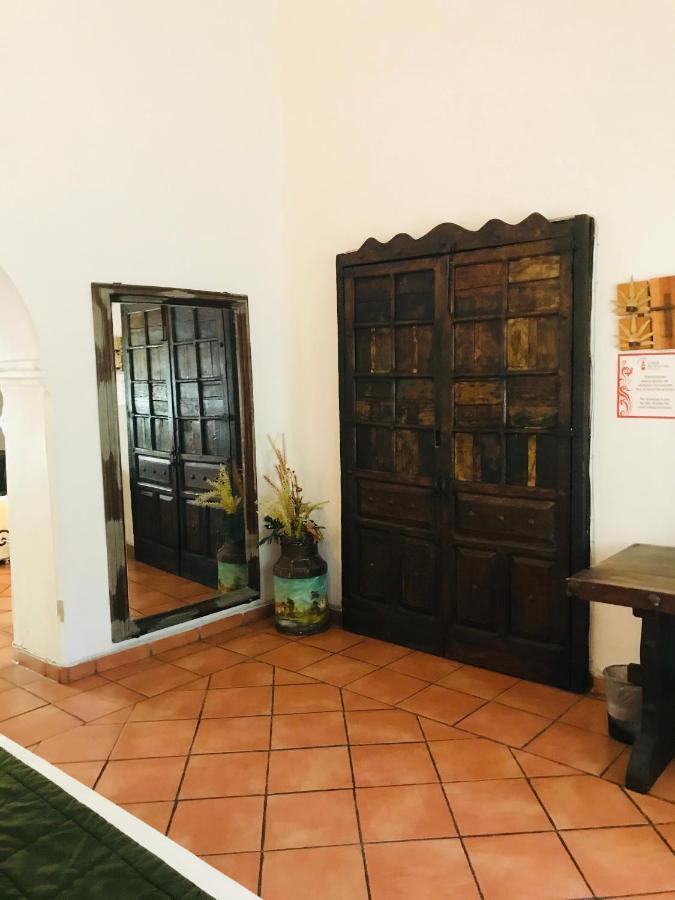 Hotel Casa Armonia Tlaquepaque Екстериор снимка